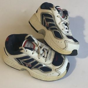🔴 Nike Toddler Boy Shoes Lace Up Sneakers 5.5C